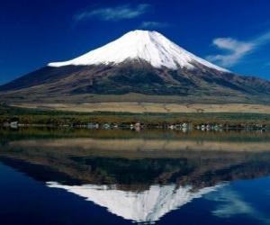yapboz Fuji Yama yanardağ 3.776 metre ile ülkenin en yüksek dağı olan Japonya